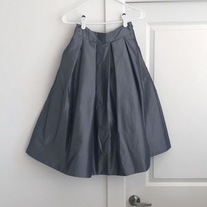 White House Black Market silver skirt size 0